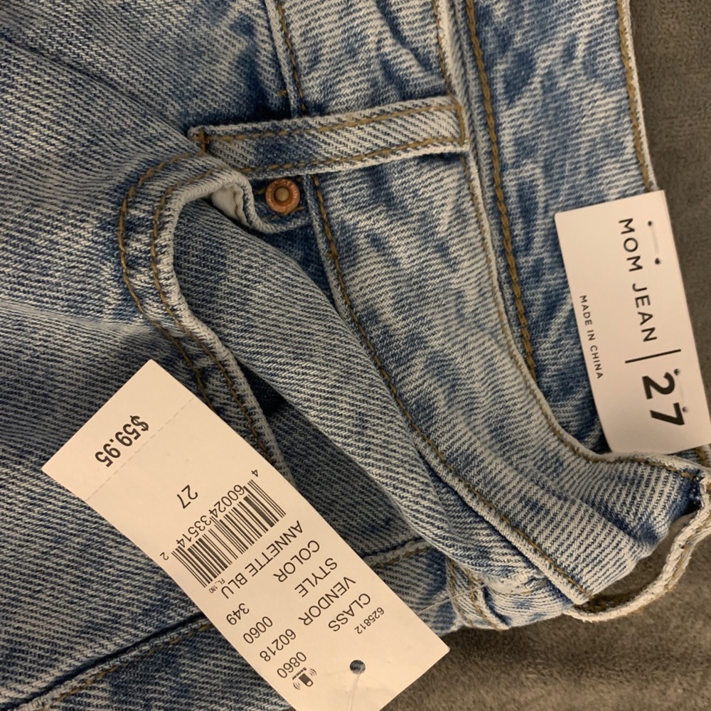 Brand new jeans size 27 never worn